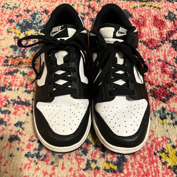 Nike Panda Dunks - Picture 5 of 5